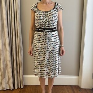 Short sleeve summer dress with art deco pattern